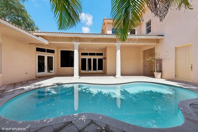 Foto del edificio - 9226 Pineville Dr