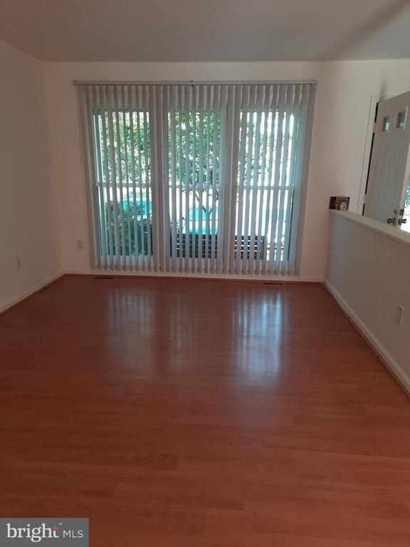 Foto del edificio - 10707 Houck Dr