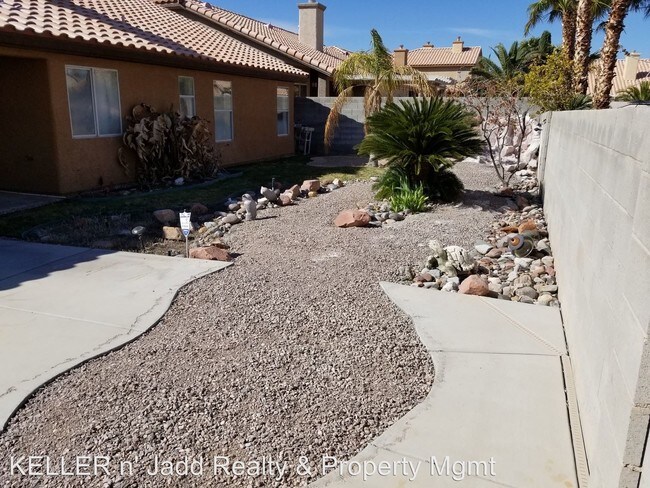 Building Photo - 3 br, 2 bath House - 3860 LONE MESA DR