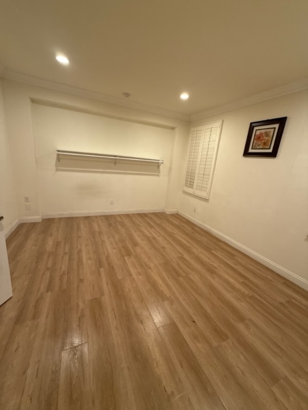 Foto principal - 14925 Shoreham St