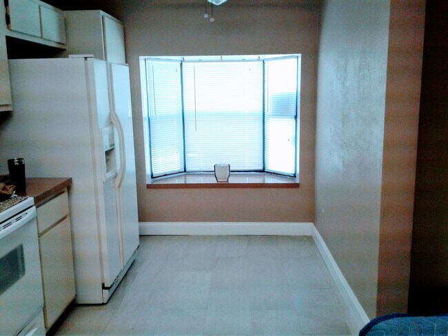 Building Photo - 401 Sandlewood Cove