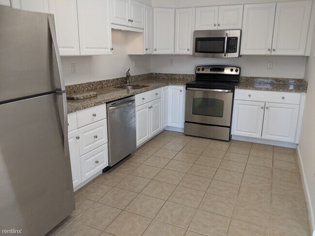 Foto del edificio - 20 Hammond Pond Pkwy