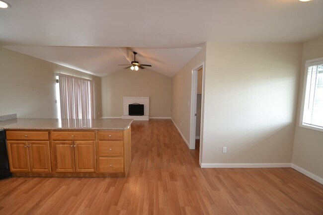 Foto del edificio - 945 Chianti Way