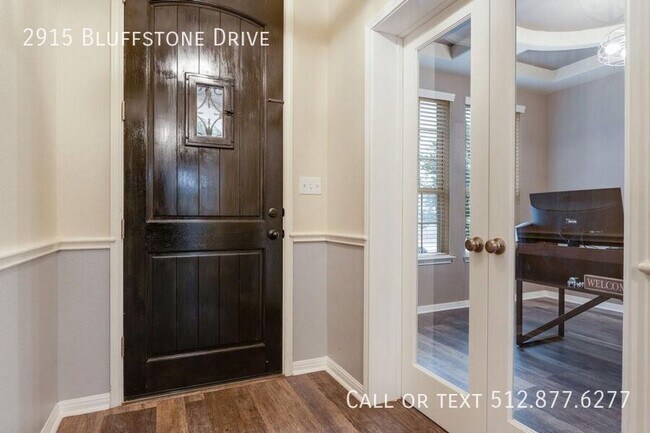 Building Photo - 2915 Bluffstone Dr