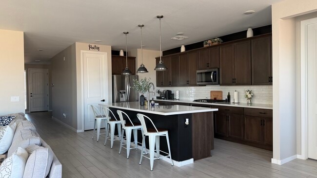 Foto del edificio - 40586 W Crane Dr