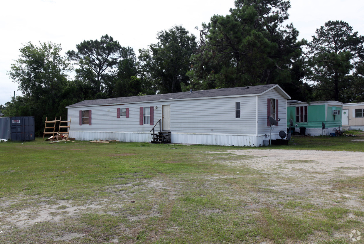 Building Photo - Davis Mobile Home Park