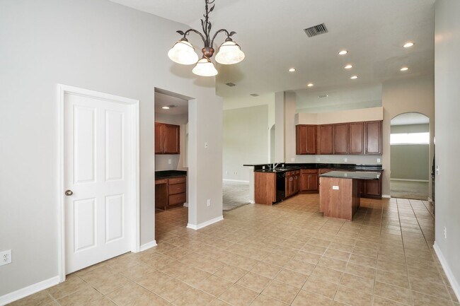 Building Photo - 31212 Anniston Dr