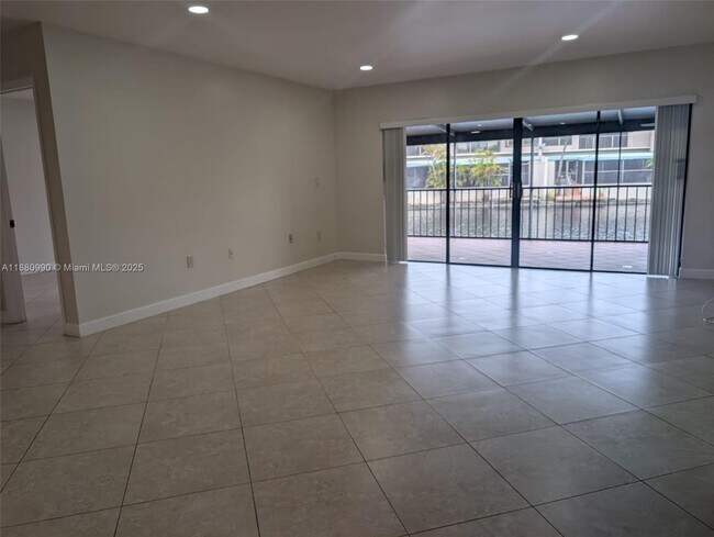 Foto del edificio - 8435 Rednock Ln