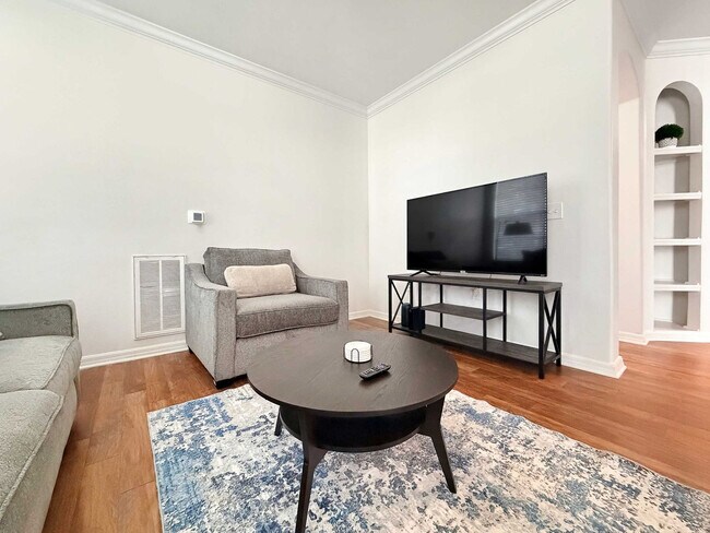 Building Photo - 1740 Bearberry Cir