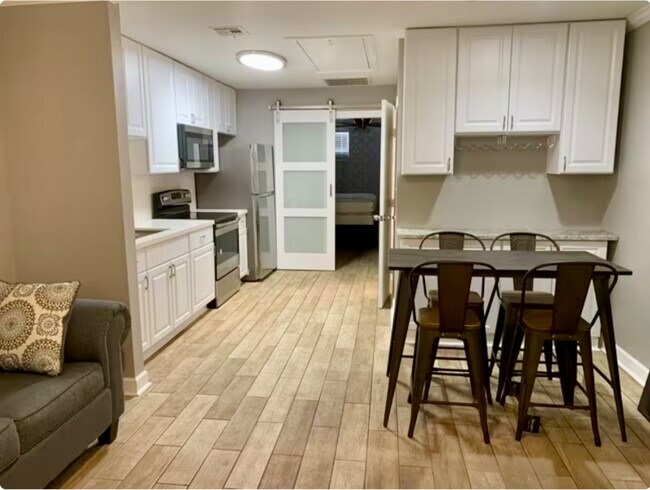 Foto del edificio - 2855 St Charles Ave