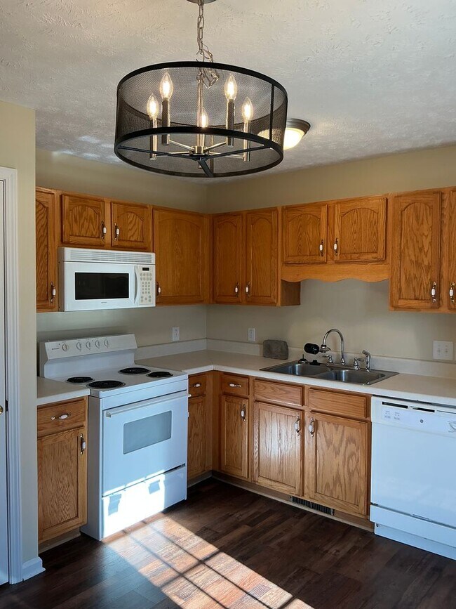 Foto del edificio - 1006 Bobcat Dr