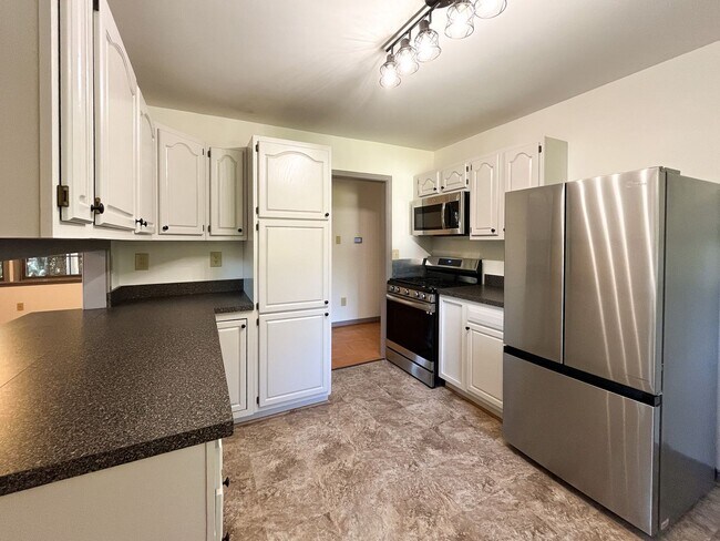 Foto del edificio - Charming 3BR/2BA Home in Louisa, VA