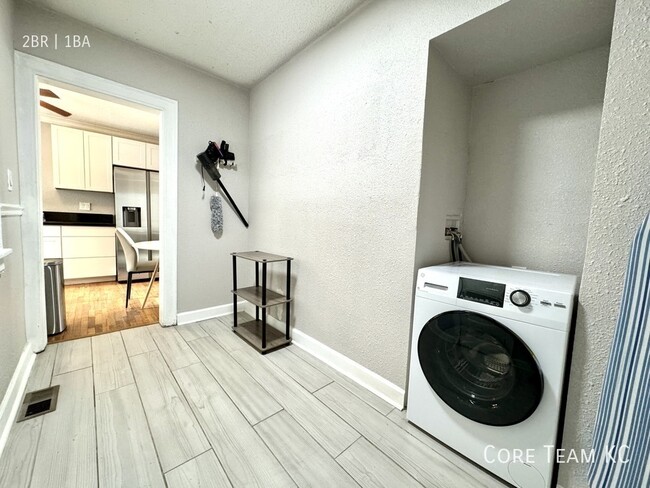 Foto del edificio - 4511 Roanoke Pkwy