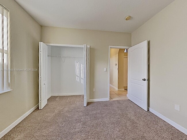 Building Photo - 3821 SW 154th Ct