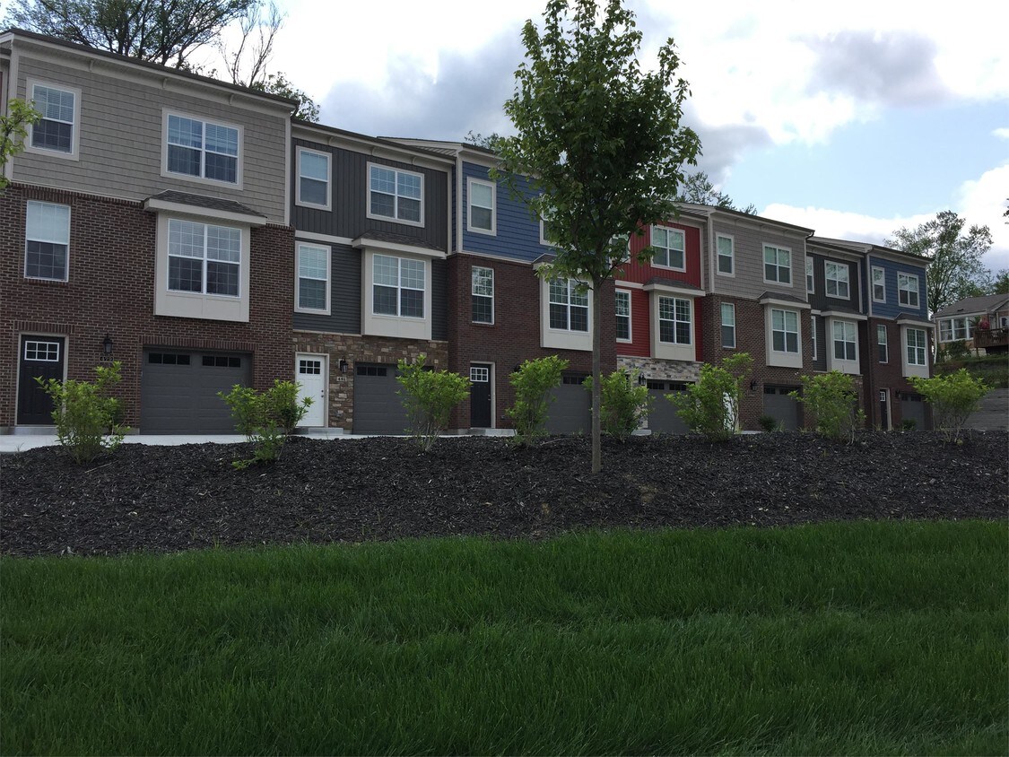 Foto principal - 479 S Arlington Rd
