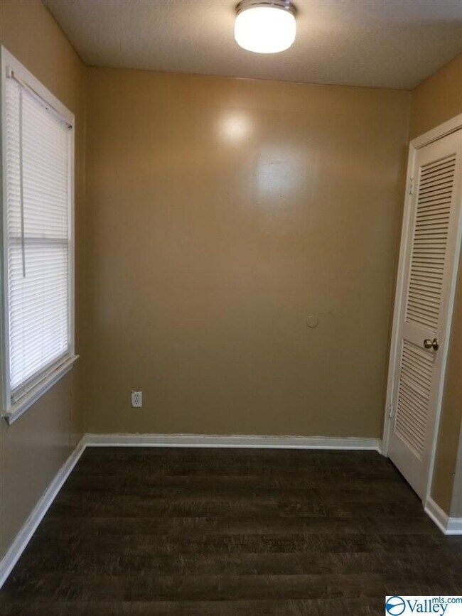 Building Photo - 1506 Halston Cir NW