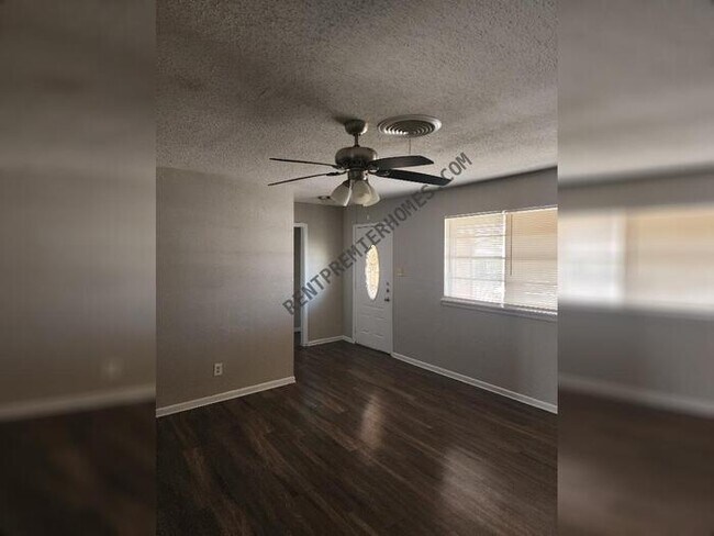 Foto del edificio - 5205 Cockrell Ave