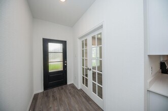 Building Photo - 7406 Bartoncliff Dr