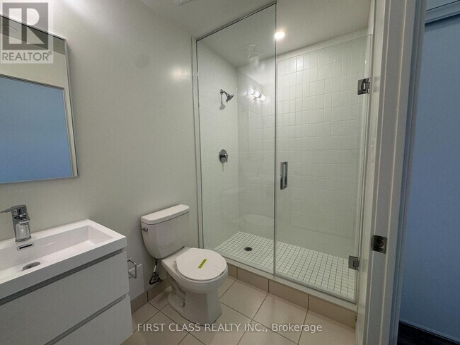 Building Photo - 56-356 Andre de Grasse St