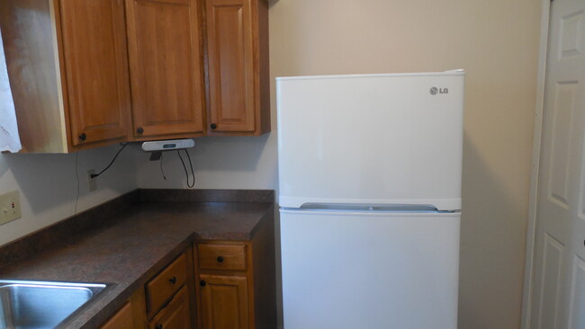 Kitchen - 408 Maplebrook Dr
