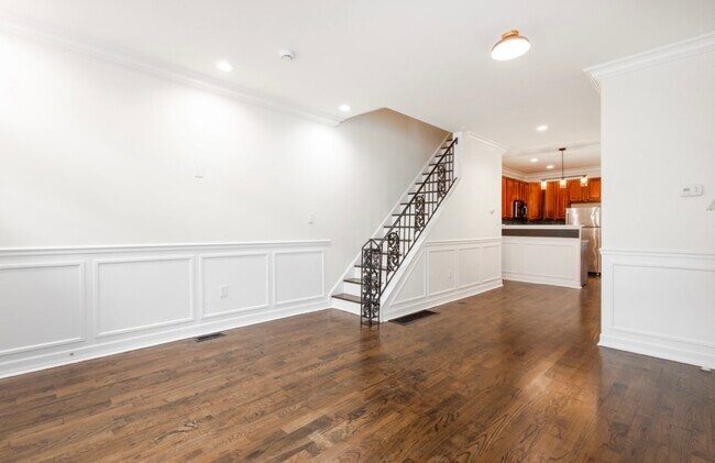 Building Photo - 1716 Edgley St