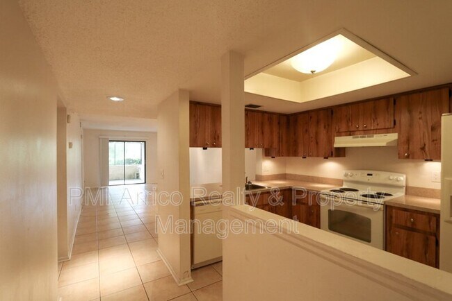 Building Photo - 4957 Puritan Cir