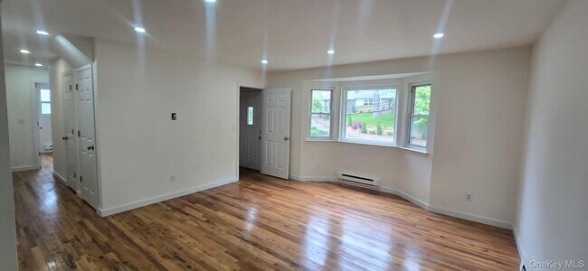 Foto del edificio - 153 Vernon Valley Rd