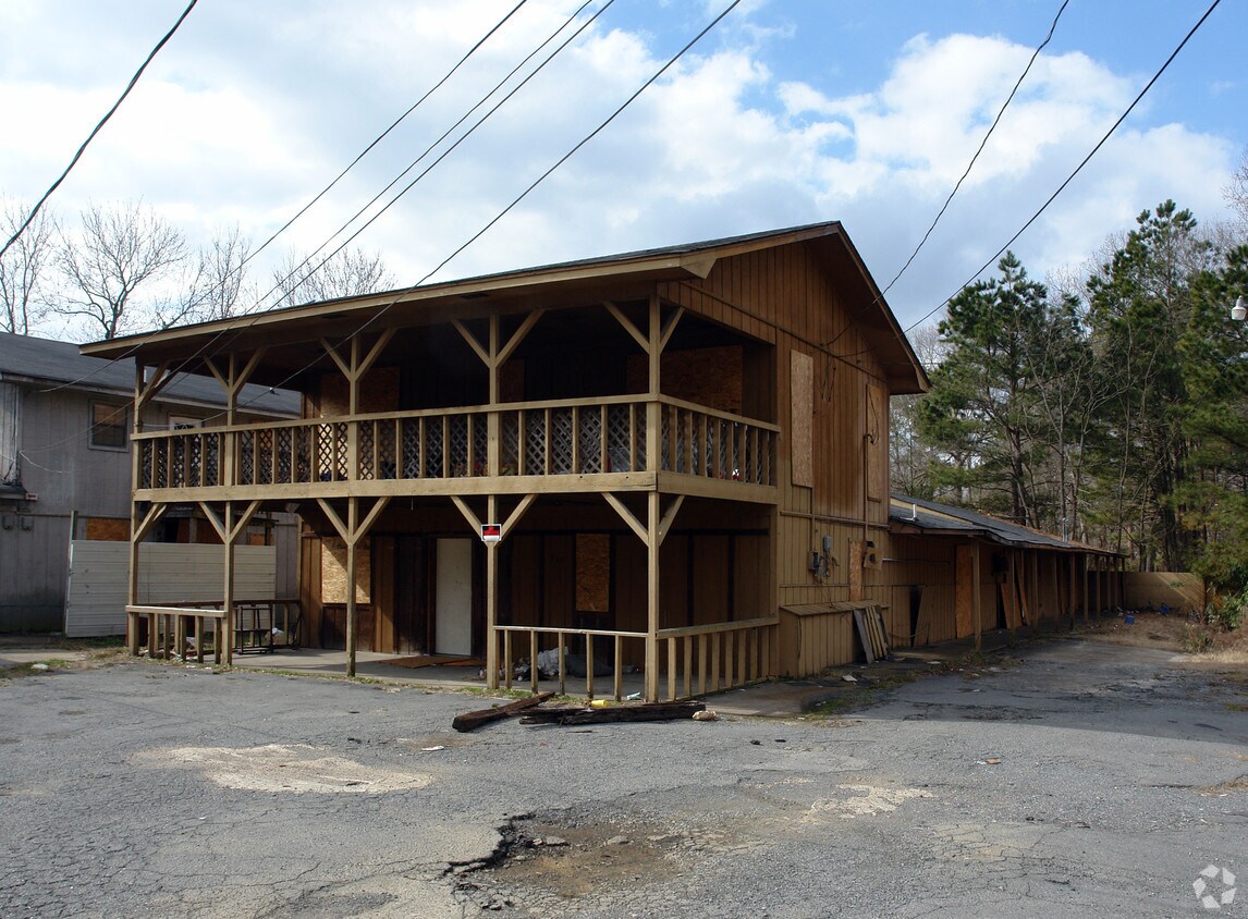 Foto principal - 9310 Hilaro Springs Rd