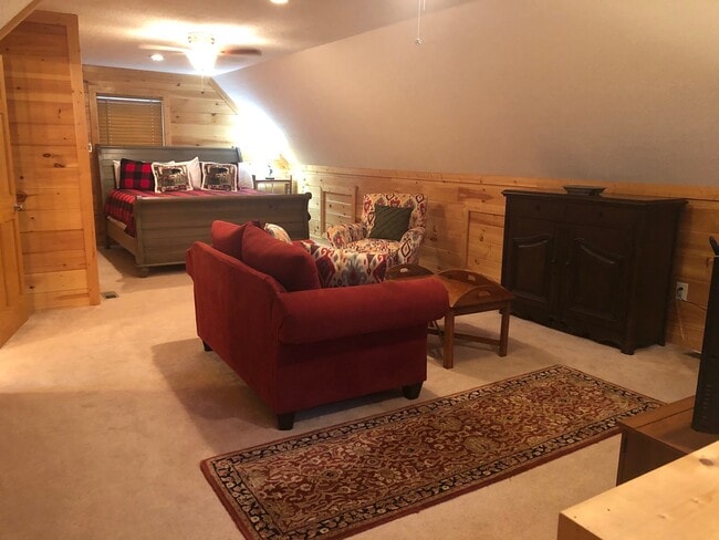 Building Photo - 88 Steelaway Ln