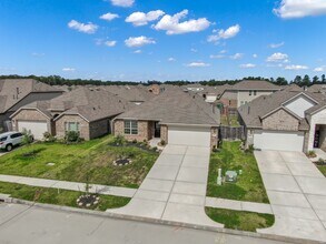 Building Photo - 19092 Sonora Chase Dr