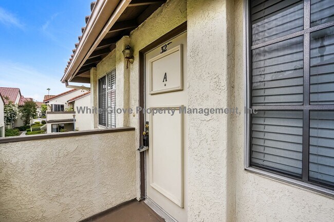 Foto del edificio - Charming Studio Condo with Garage in Desirable Las Palmas Community