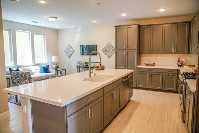 Foto del edificio - 81 S Milpitas Blvd