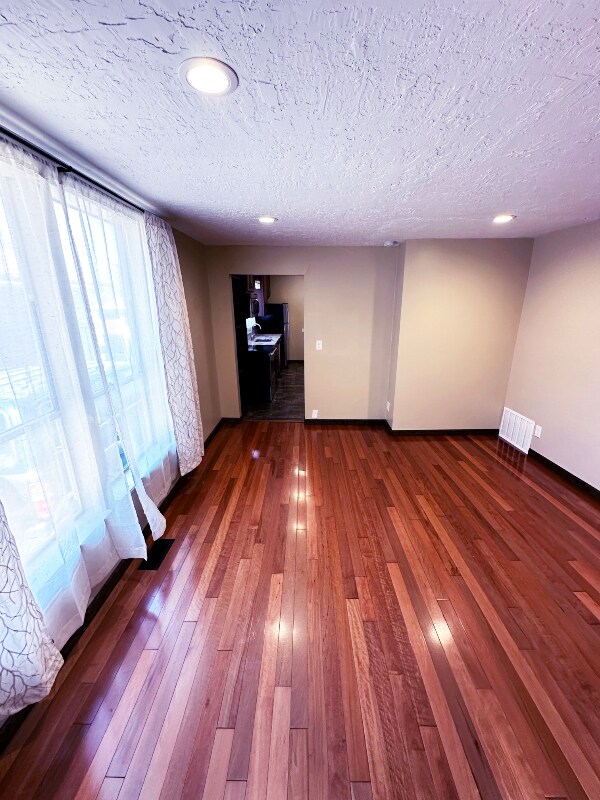 Foto del edificio - 528 29th St