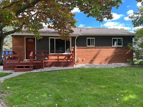 Building Photo - 1502 Clay St