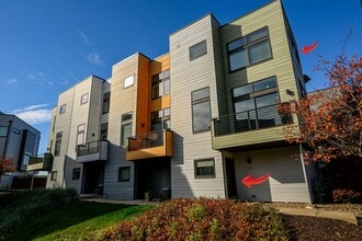 Building Photo - 18875 Riversouth Terrace