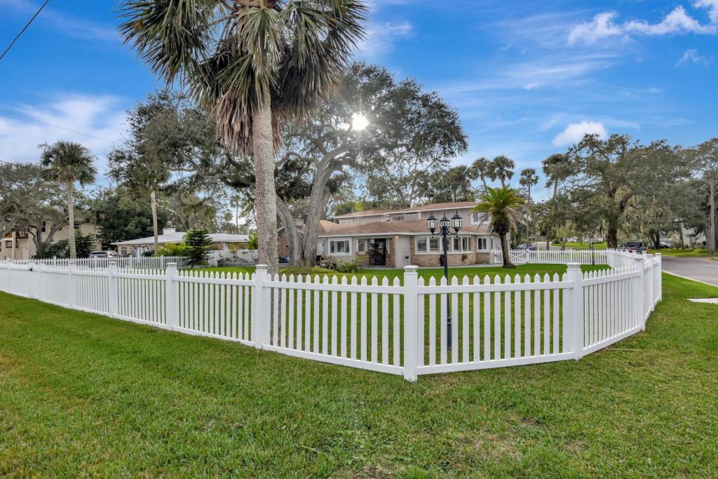 Primary Photo - 434 S Beach St