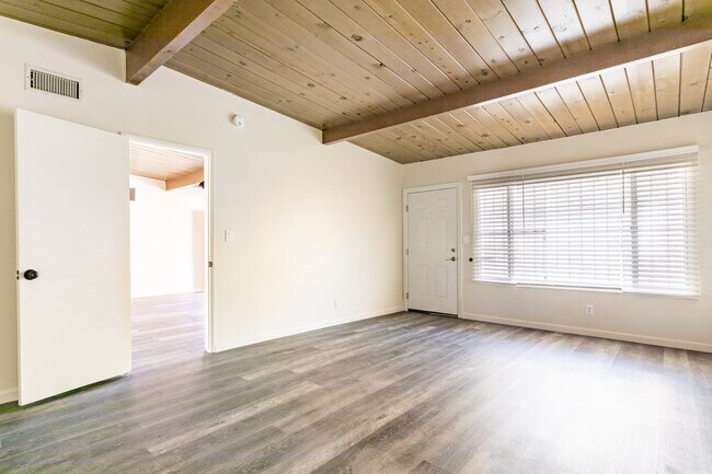 Foto del edificio - 516 N Westmoreland Ave
