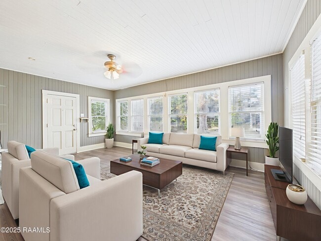 Building Photo - 408 Harding St