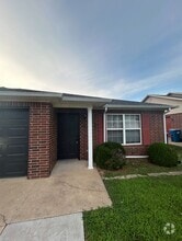 Building Photo - 3406 SW Landau Ct