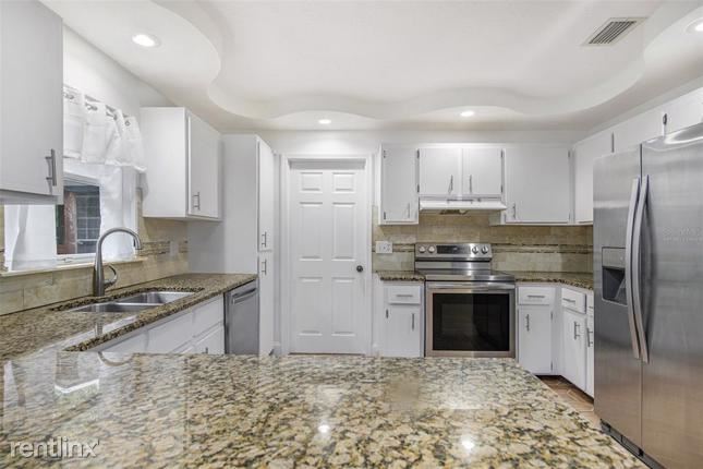 Foto del edificio - 3 br, 2 bath House - 15302 Otto Rd