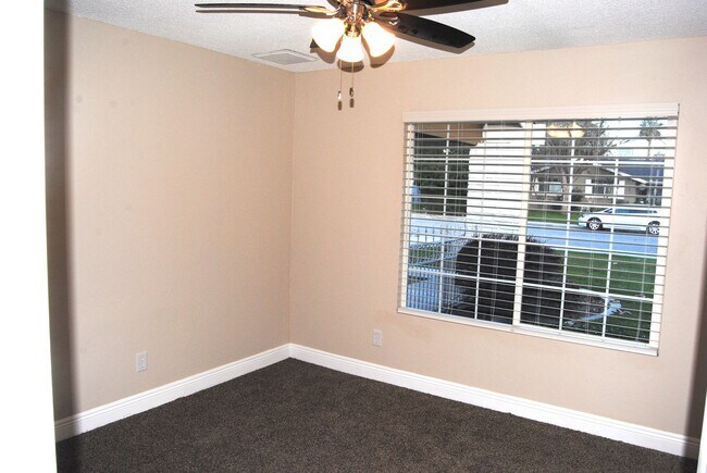 Foto del edificio - *Move-in special with a month of free rent on your 3rd month of tenancy*