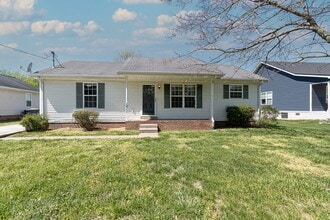 Building Photo - 1811 Harbor Dr