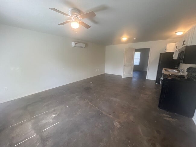 Building Photo - Sherwood Rental