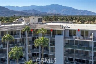 Building Photo - 900 Island Dr