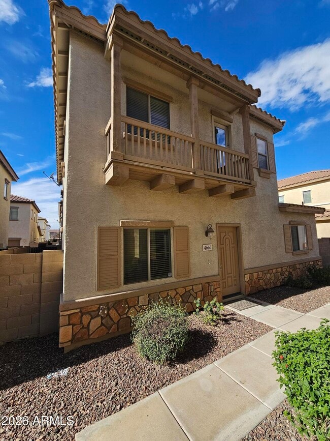 Building Photo - 4666 E Redfield Rd