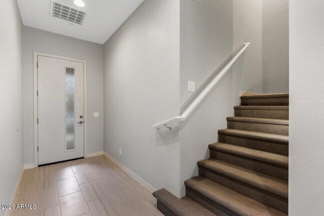 Foto del edificio - 7440 E VIA DE LUNA Dr