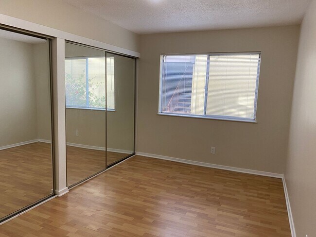 Foto del edificio - 1bed  1 bath Condo