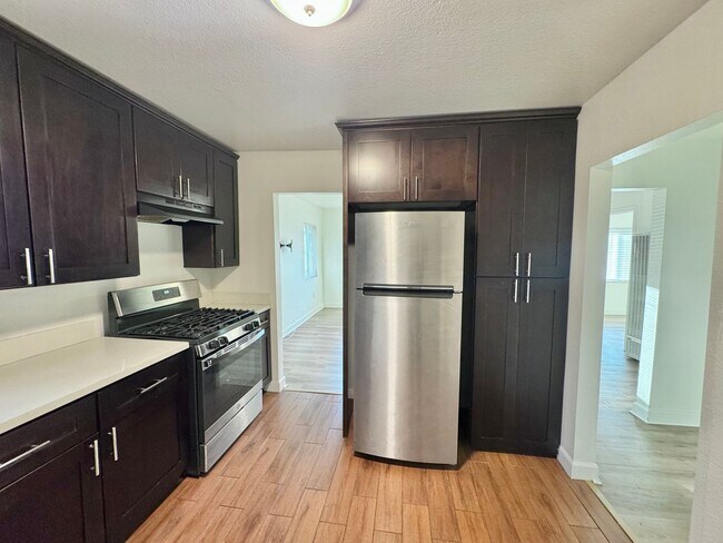 Foto del edificio - Front Unit 3 Bedroom, 1 Bathroom