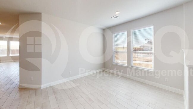 Foto del edificio - 2829 Woodland Ct