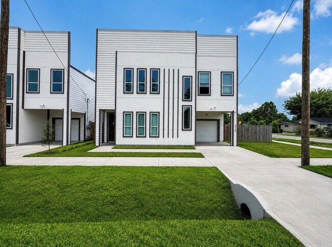 Foto del edificio - 8128 Penrod St